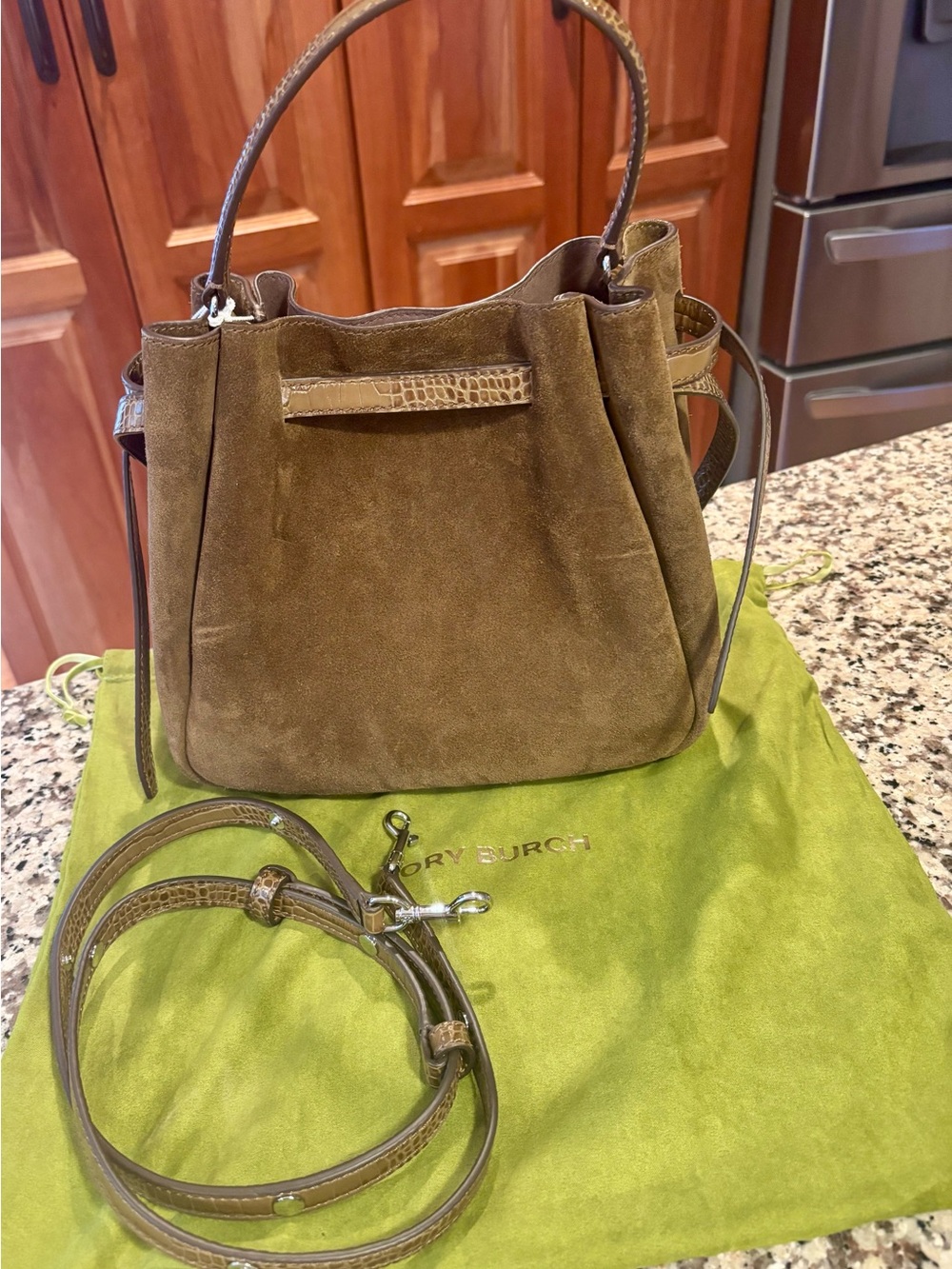 Tory Burch Romy Suede Bag Olive 2025 BNWT - Picture 3 of 6